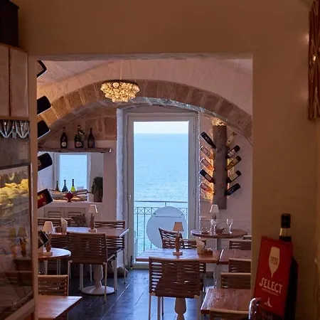 Dei Serafini B&B 폴리나노 아마레