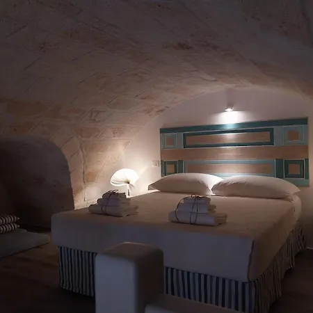 Dei Serafini 滨海波利尼亚诺